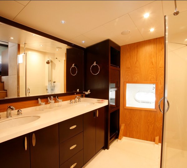 Yacht GRACE KELLY -  Master Ensuite
