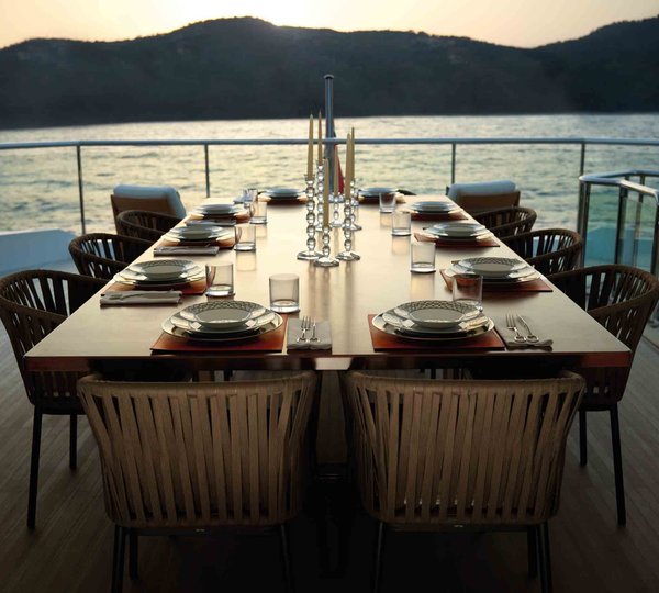Yacht IMPERIAL PRINCESS -  Bridge deck Dining