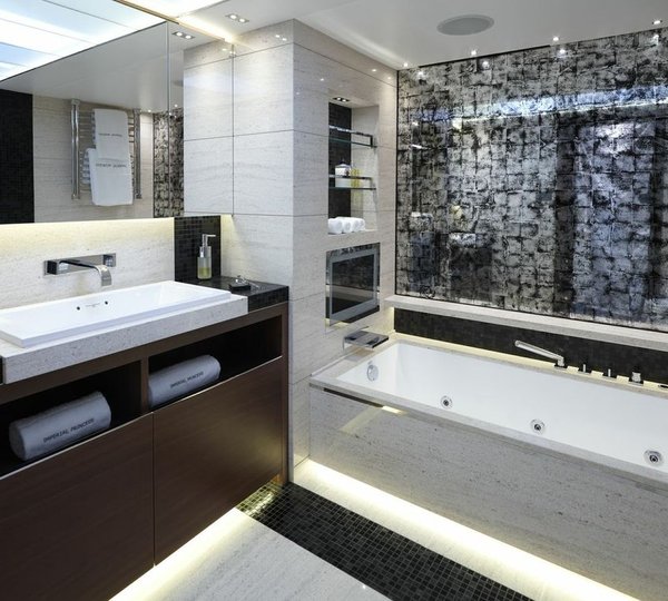 Yacht IMPERIAL PRINCESS -  Master Ensuite