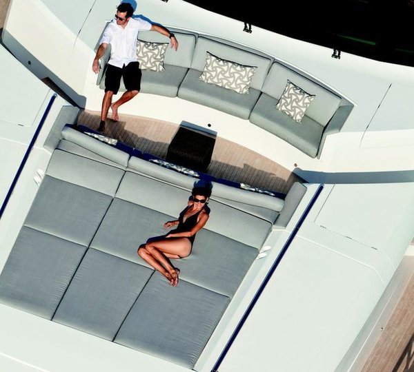 Yacht IMPERIAL PRINCESS - Forward Sunpads