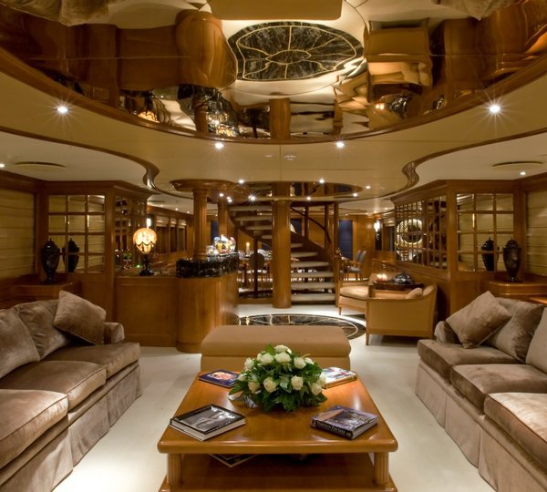 Yacht INSIGNIA - Main Salon