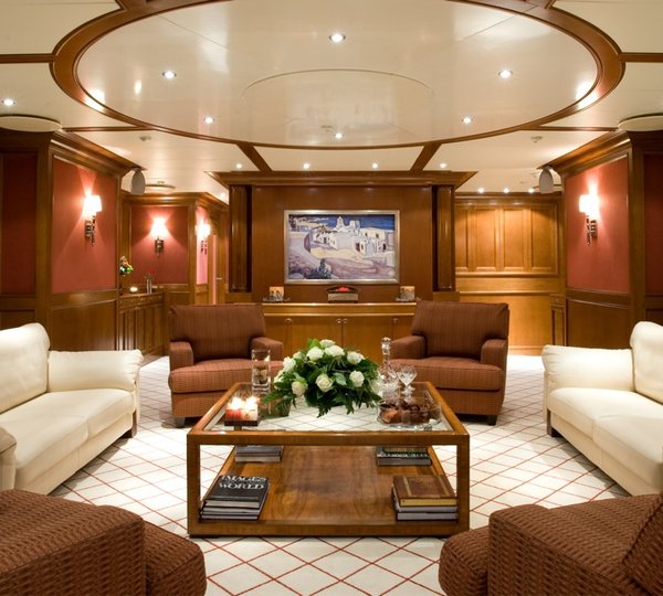 Yacht INSIGNIA - Skylounge