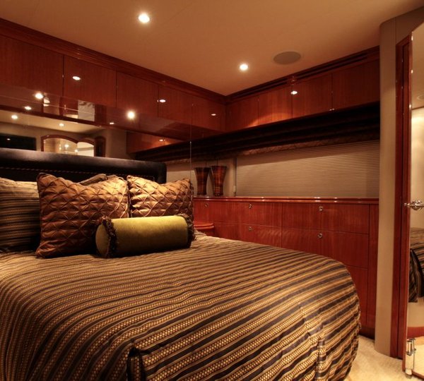 Yacht ISLAND COWBOY - Double Cabin