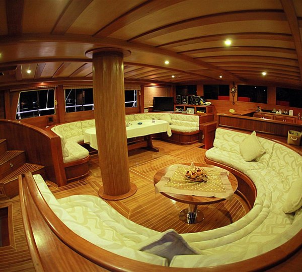 Yacht JUNIOR ORCUN -  Main Salon