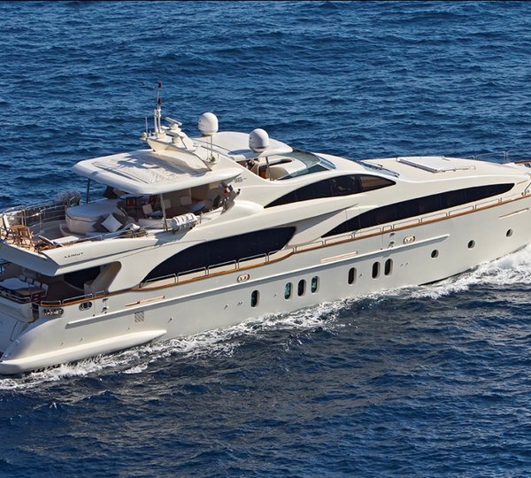 Yacht LA DEA -  From Above