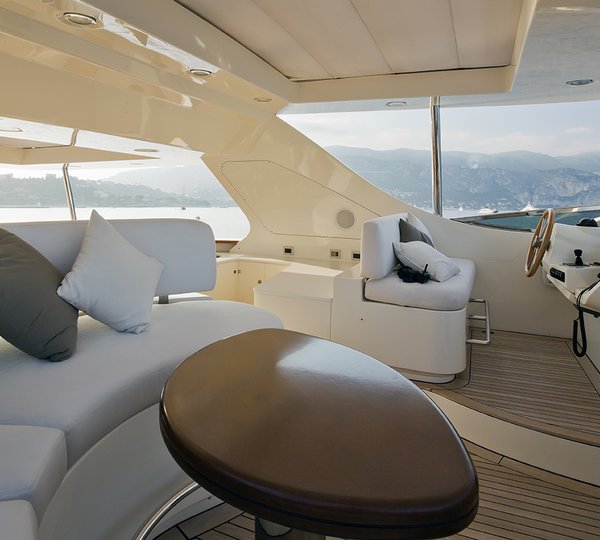 Yacht LA DEA -  Sundeck Seating