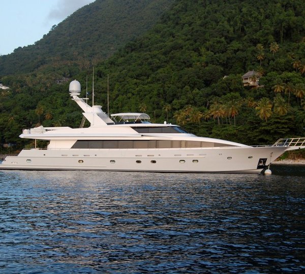 Yacht LADY DIANE II -  Main