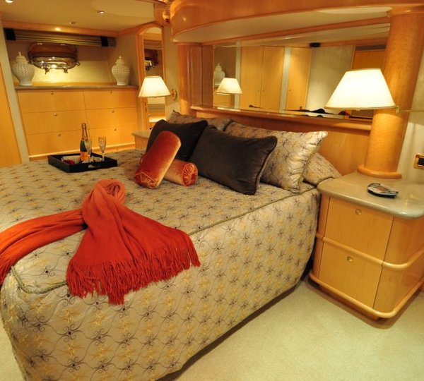 Yacht LADY DIANE II -  Master Cabin 2