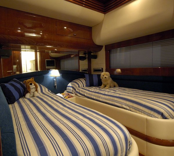 Yacht LADY ISABEL -  Twin Cabin