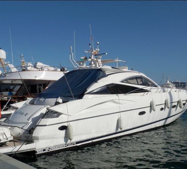 Yacht LARA SOFIA -  Stern to in port