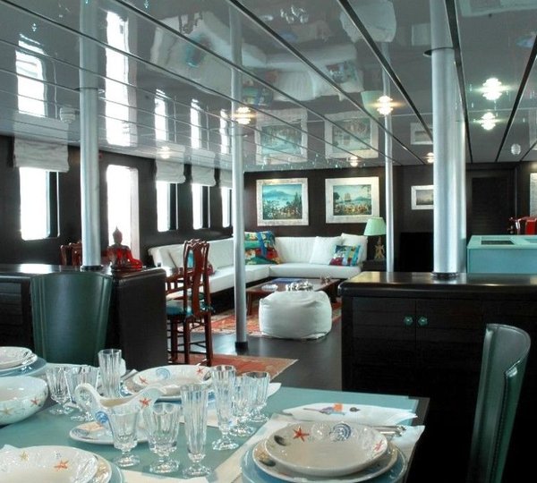 Yacht MATA MUA - Saloon