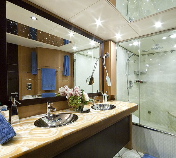 Yacht MISTRAL 55 -  Master Cabin Ensuite and Steam room