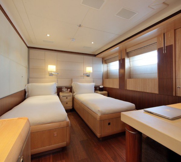 Yacht MON PLAISIR - 011