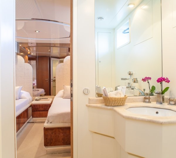 Yacht MOONDANCE - Ensuite
