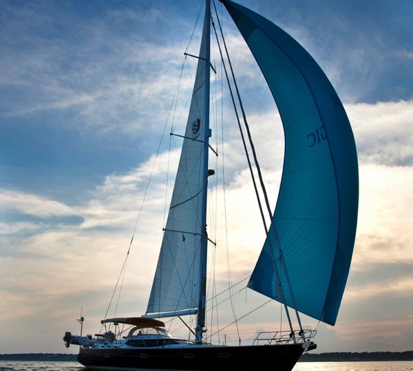 Yacht MORE MAGIC -  With Spinaker