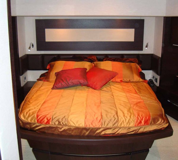 Yacht MR LOUIS -  VIP Cabin