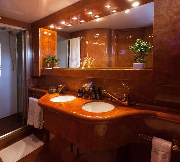 Yacht MY WAY - Master Ensuite