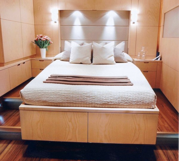 Yacht NELSON - Guest Stateroom