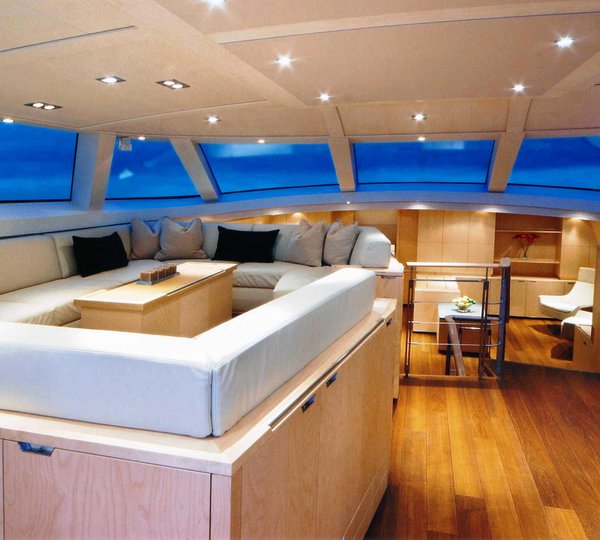 Yacht NELSON - Saloon1