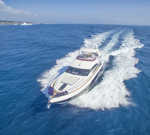 Yacht NEVER ENOUGH - 02120