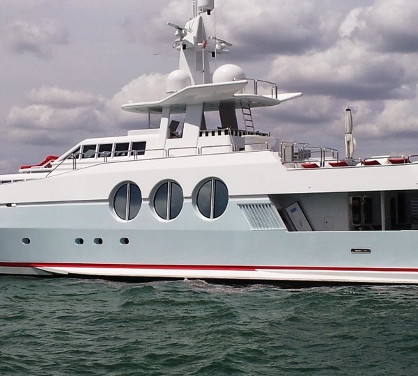 Yacht NEVER SAY NEVER - Port Side