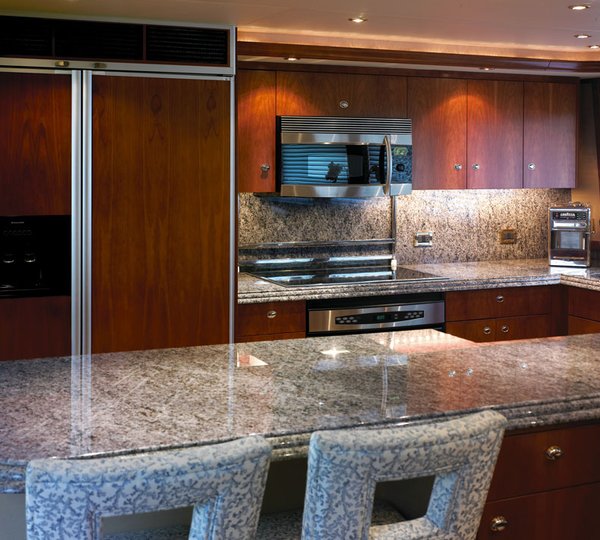 Yacht NINA LU - Galley