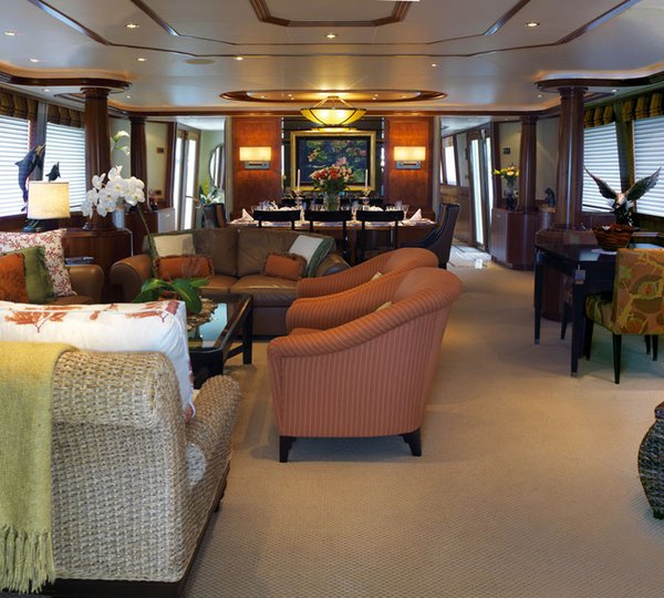 Yacht NINA LU - Main Salon