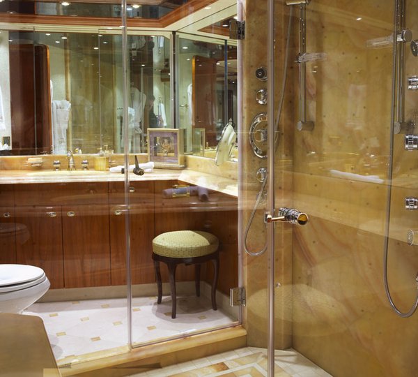 Yacht NINA LU - Master Ensuite
