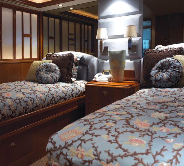 Yacht NINA LU - Twin Cabin