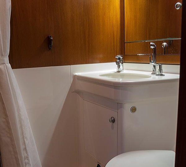 Yacht OLIVIA LEE - Guest Ensuite 2