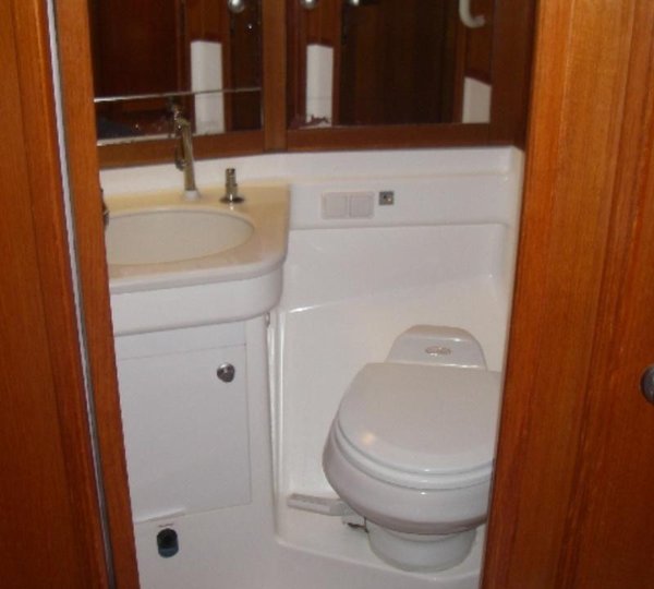 Yacht OLIVIA LEE - Guest Ensuite 3