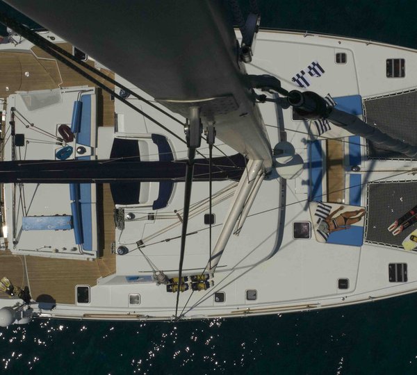 Yacht OMBRE BLU - Mast view