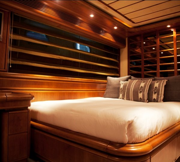 Yacht ONE O ONE -  Double Cabin