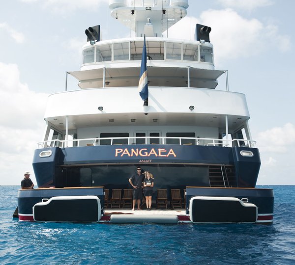 Yacht PANGAEA -  Aft View