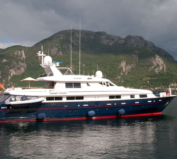 Yacht PHILOSOPHY -  Main