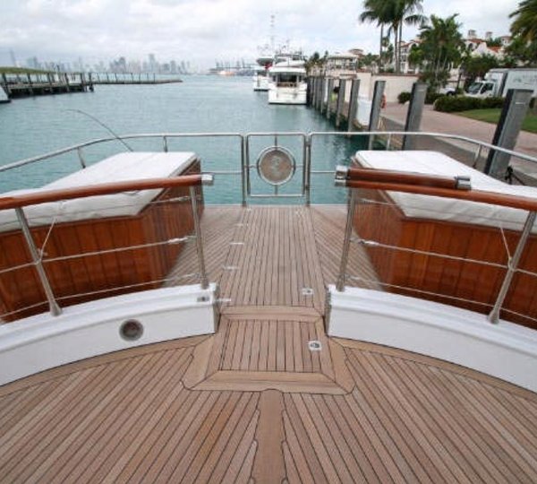 Yacht QUEEN SOUTH III -  Aft Deck