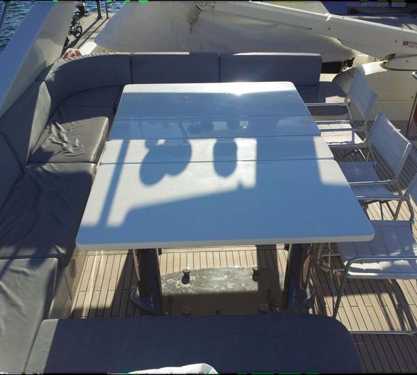 Yacht R MANY - Flybridge Dining