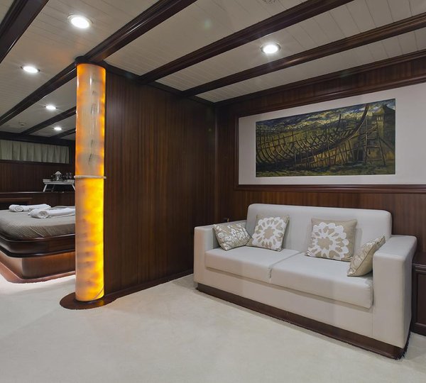 Yacht REGINA - Master 2