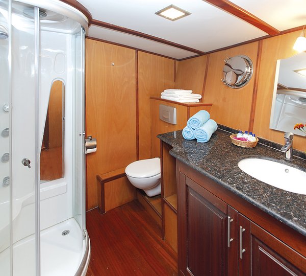 Yacht SARAYLI  I - Guest Ensuite