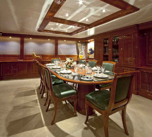 Yacht SEA CENTURY - Formal Dining