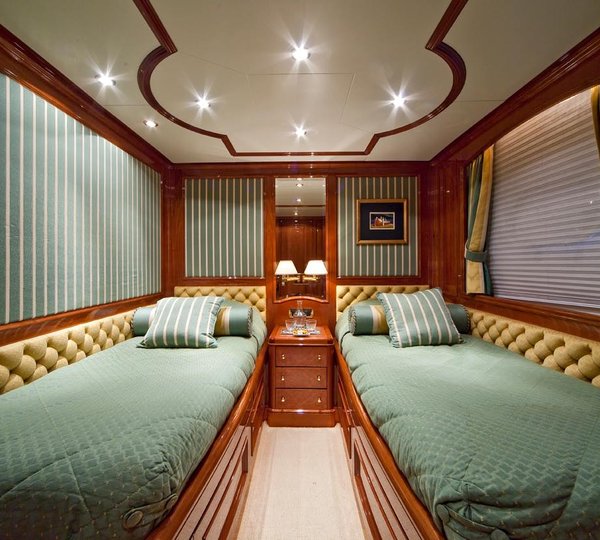 Yacht SEA CENTURY - Twin Cabin