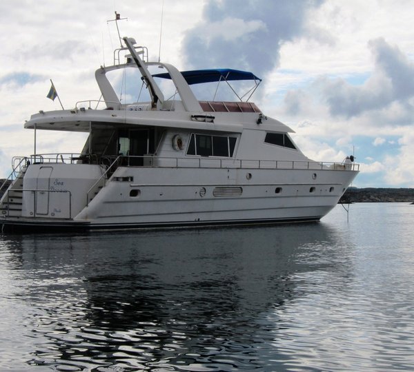 Yacht SEA DREAM -  At Anchor