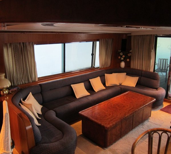Yacht SEA DREAM -  Main Salon