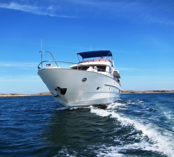 Yacht SEA DREAM -  Main