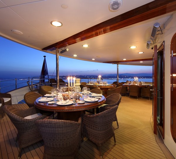 Yacht SHERAKHAN - Exterior Dining