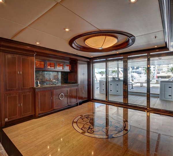 Yacht SOVEREIGN 55 - Main deck foyer
