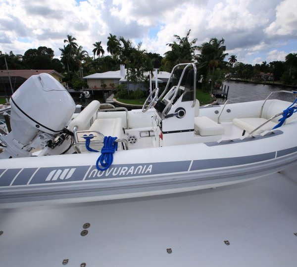 Yacht SUNDAY MONEY - 005