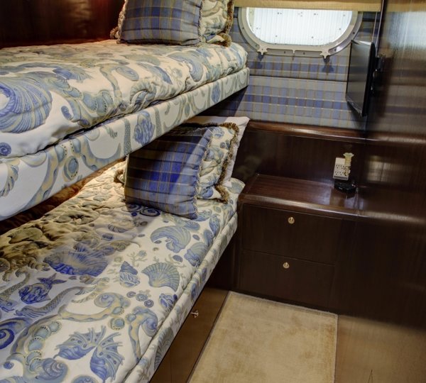 Yacht SUNDAY MONEY - 017