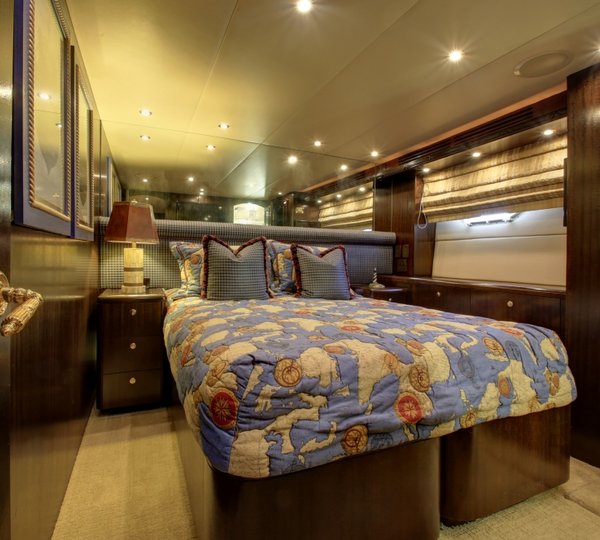 Yacht SUNDAY MONEY - 019