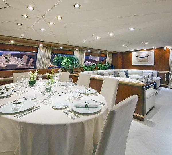 Yacht SUNLINER X -  Formal Dining